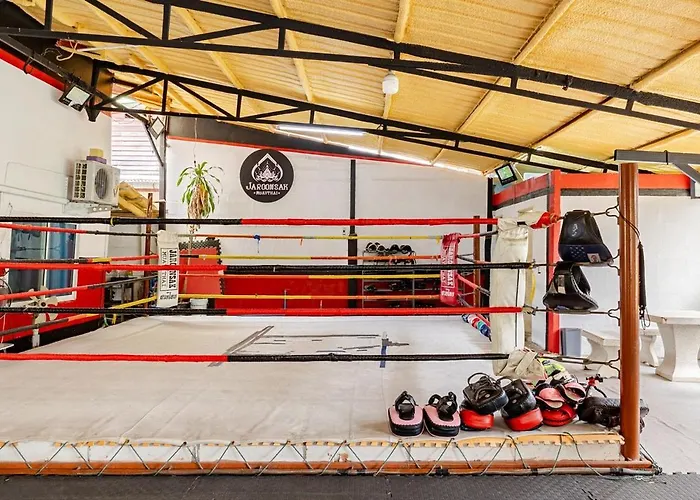 Muaythai Near Bts Bangwa & Muaythai Training